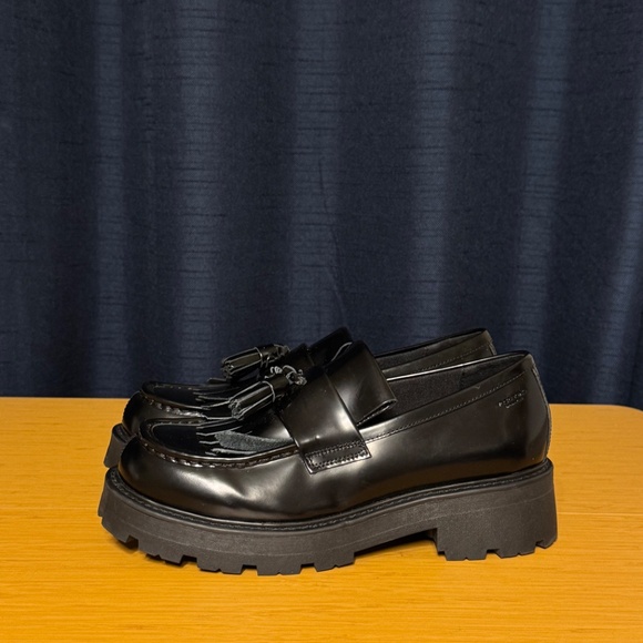 Vagabond Shoemakers Cosmo 2.0 Tassel Loafer - Picture 7 of 12